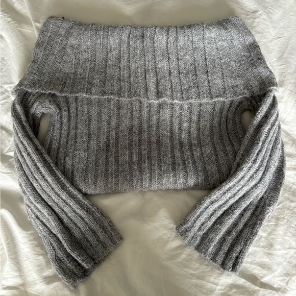 Women’s H&M cozy off the shoulder sweater top Size M - Picture 4 of 7
